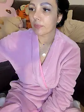 ReiyaRey live sex cam