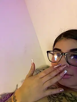 Dannii-'s cam snapshot