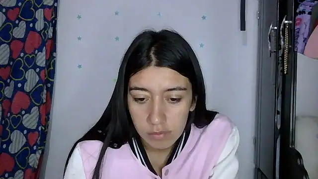 TaylorLove-'s web cam