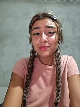 Sweed-virgin-pussy live sex cam