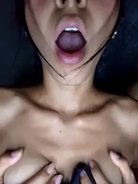 loveof_twolove2's cam snapshot