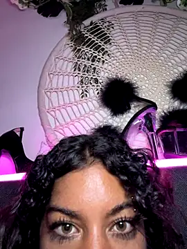 AlyssaHottv_ live sex cam