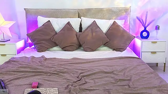 Jules_night live sex cam