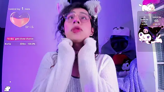 Sweet-SharoKitty live sex cam