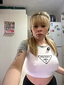 carolina16love live sex cam