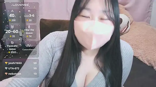 yuinyan3150 live sex cam
