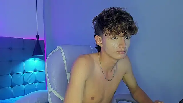 NicolasFerrer18 live sex cam