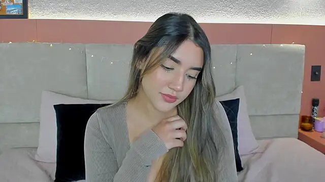 AniiRose live sex cam