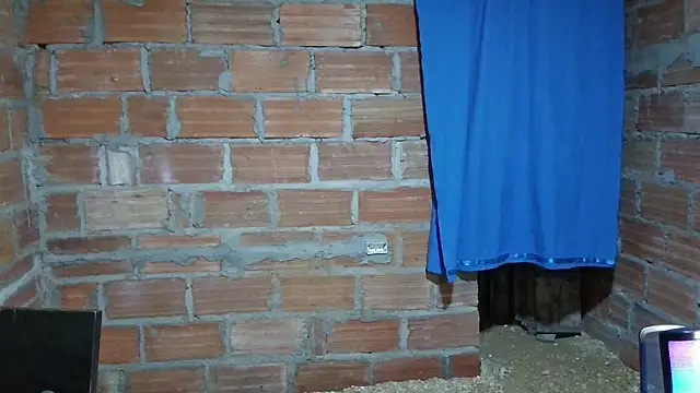 Luciia_cute live sex cam