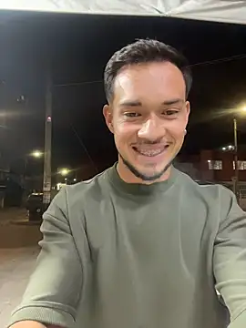 Leonardmoppet live sex cam