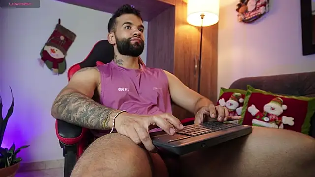 MarkHazze live sex cam