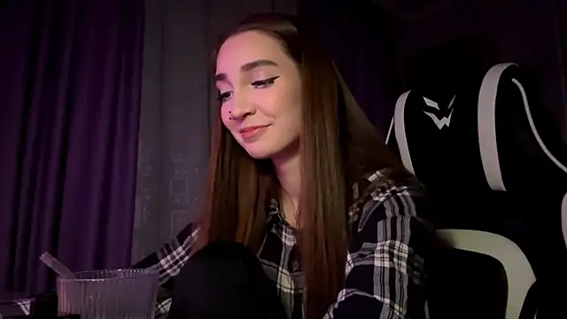 HollyPaw live sex cam