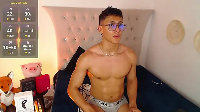 SalvadorFit live sex cam