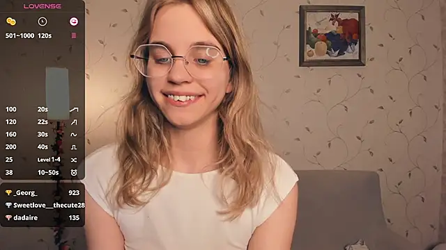 JoanBaggott live sex cam