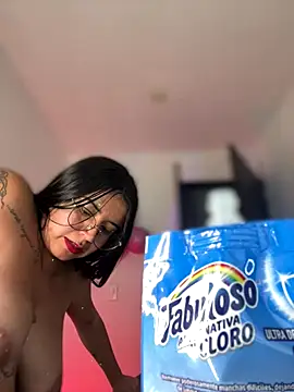 Devilsweet17 live sex cam