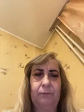 Irina2909@xh live sex cam