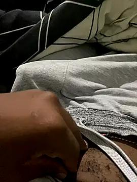 lucky_dicks143 live sex cam