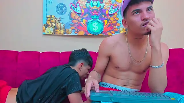 Brownie_Lovers live sex cam