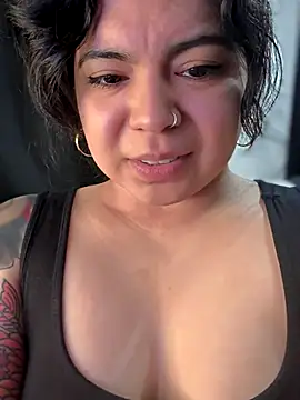 kimmiakiss22 live sex cam