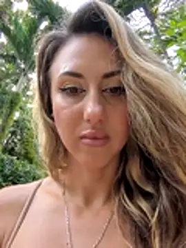 Bella-Grace live sex cam