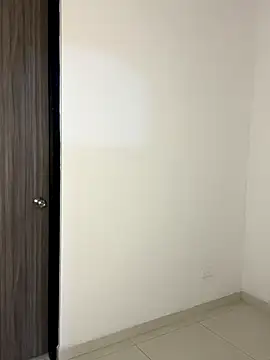 saliha_pinky_'s cam snapshot