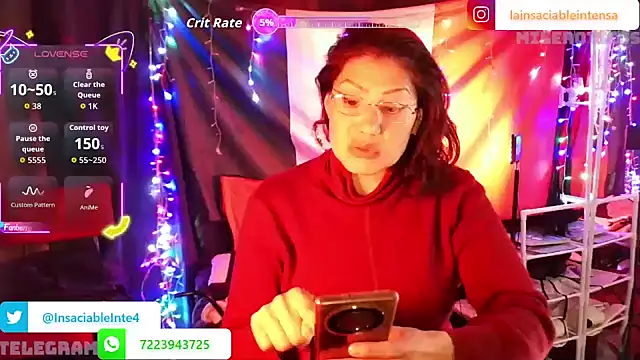 LaInsaciableIntensa live sex cam