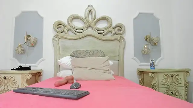 kendall_jones7's cam snapshot