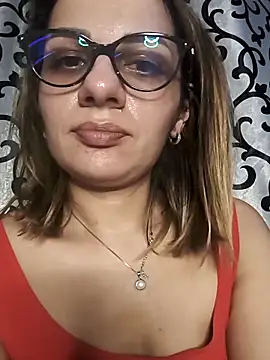 mariahotgirl's cam snapshot