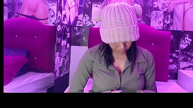 mia_violet8's cam snapshot