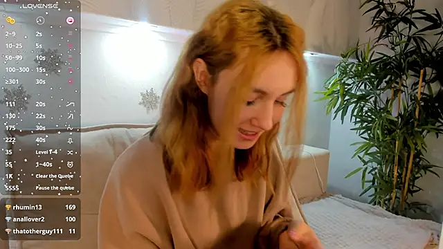 Luna_G0ld's cam snapshot