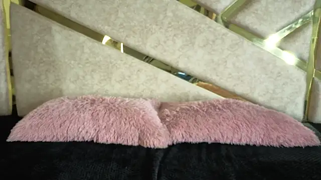 Zafiro_claire's cam snapshot