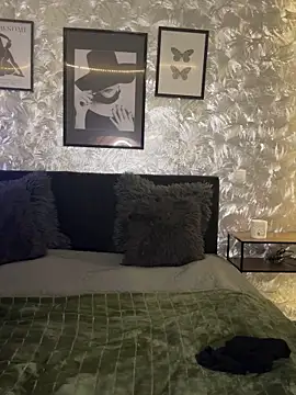 DeineJulia's cam snapshot