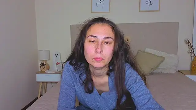 Olivia_milf_'s cam snapshot