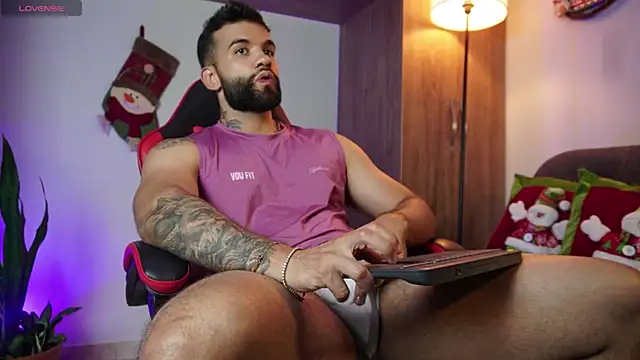 MarkHazze live sex cam