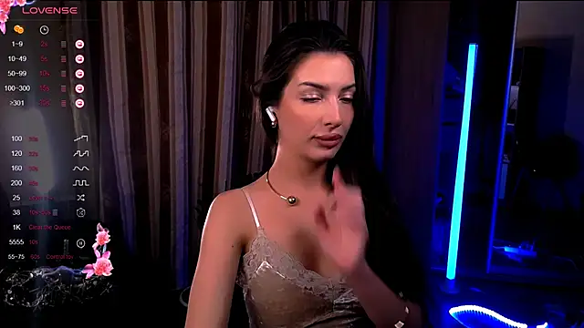 Laura_Bess's cam snapshot