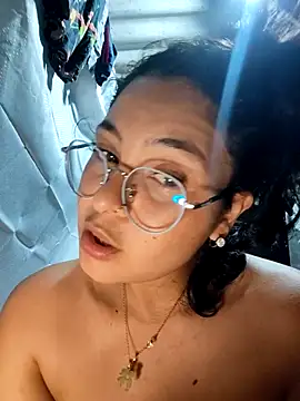 Lily-o's cam snapshot