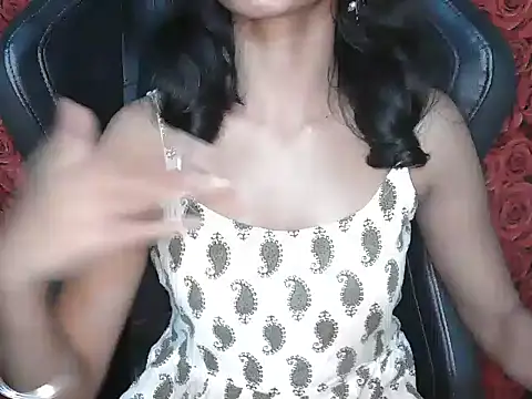 Simmi_Ji's cam snapshot