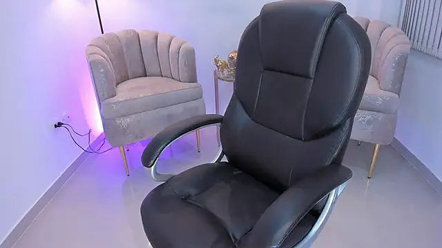 issi_loren's cam snapshot