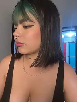 VIOLET_EF's cam snapshot