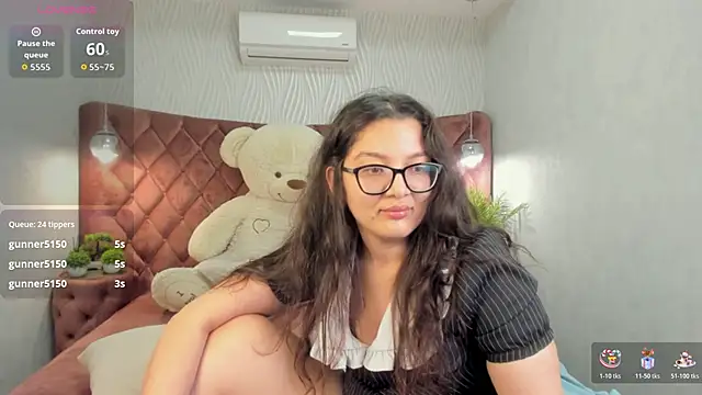 ZarifaBev's cam snapshot