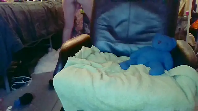 eatmeplease44's cam snapshot