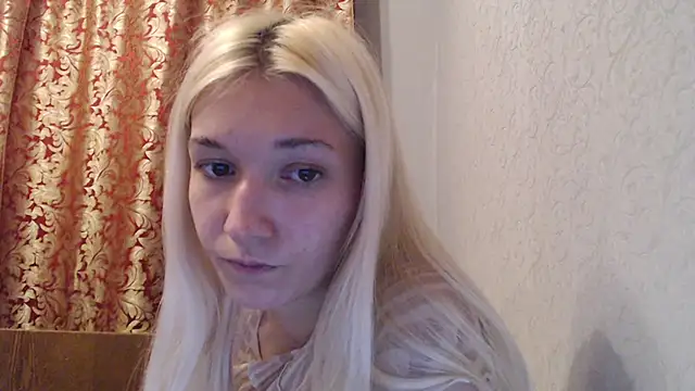 maybe_doll's cam snapshot