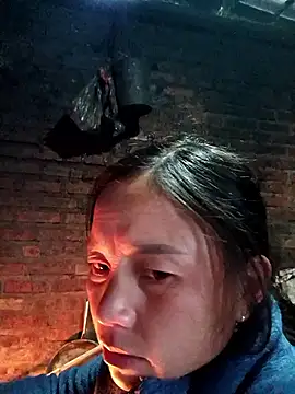 kemtuoi-sex's cam snapshot