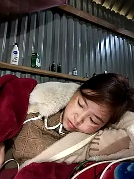 Lolomty's cam snapshot