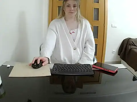 Adelyxveex's cam snapshot