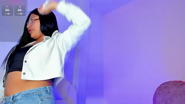 lia_myers_'s cam snapshot