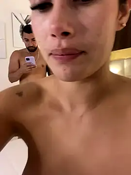 Sweet_and_caramel's cam snapshot