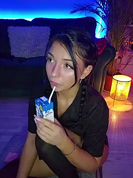 Avery--'s cam snapshot