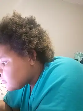 chocolate_bella's cam snapshot