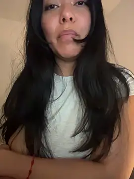 PetitLumiere live sex cam